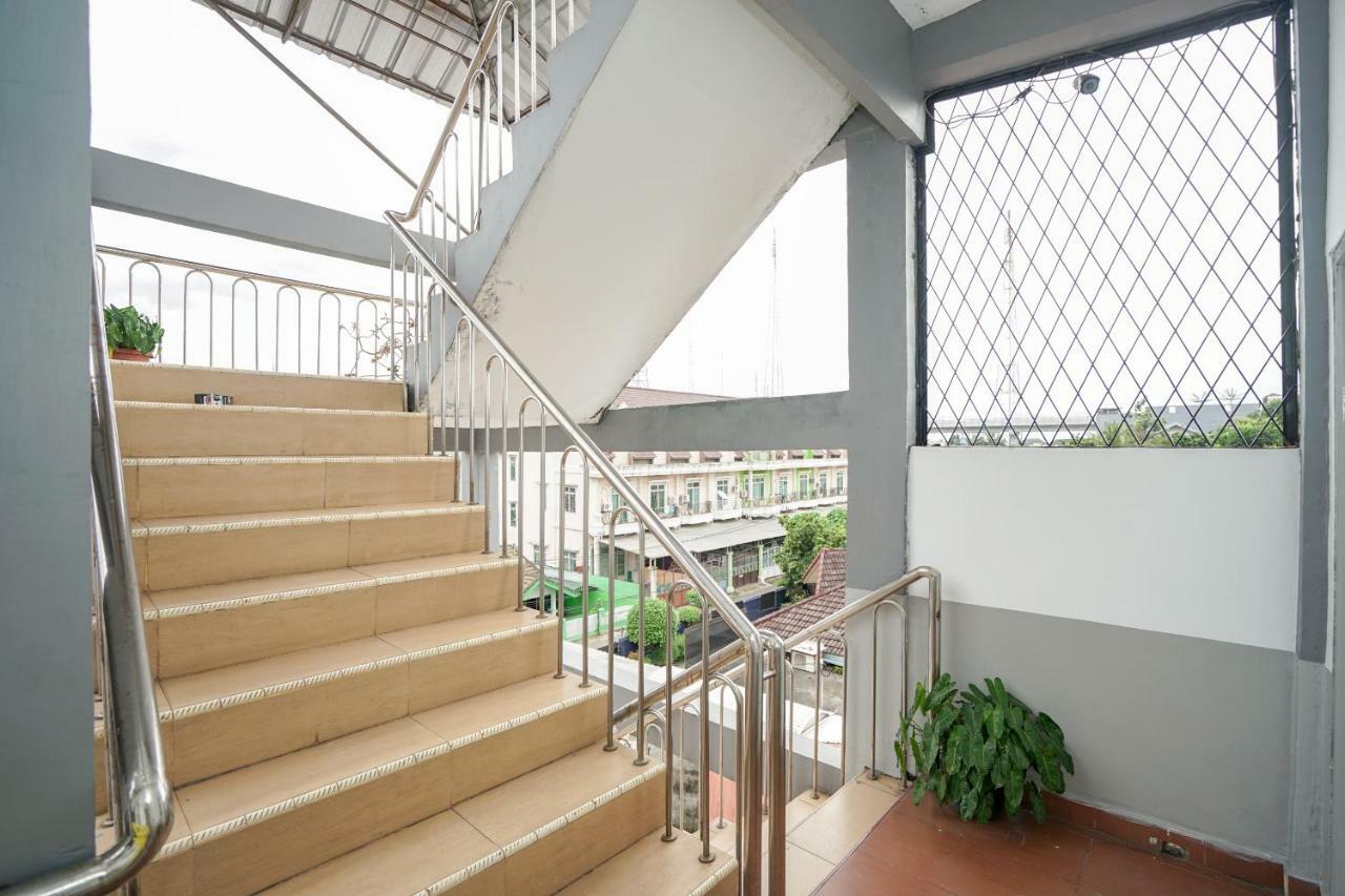 Koolkost Near Palembang Icon Mall 4 Exterior photo
